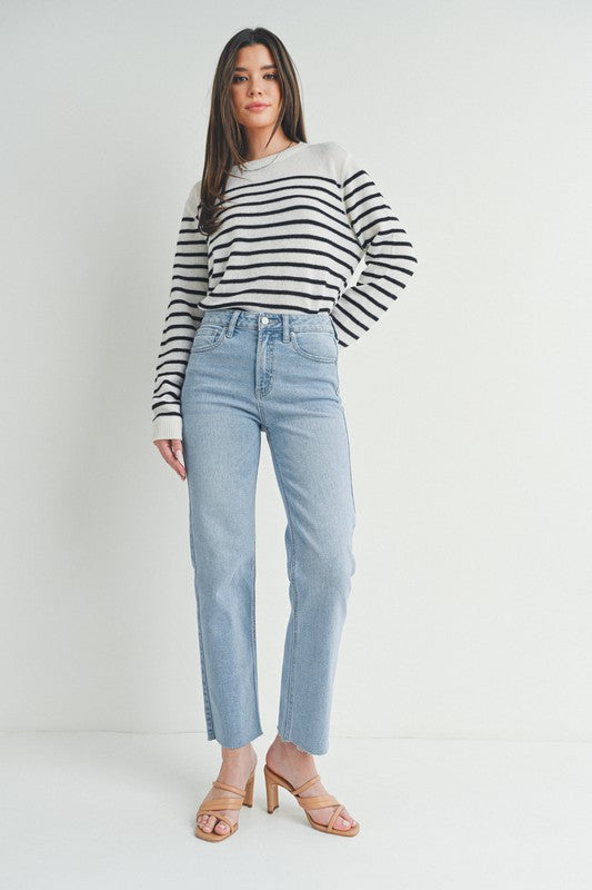 HEM DETAIL STRAIGHT JEAN