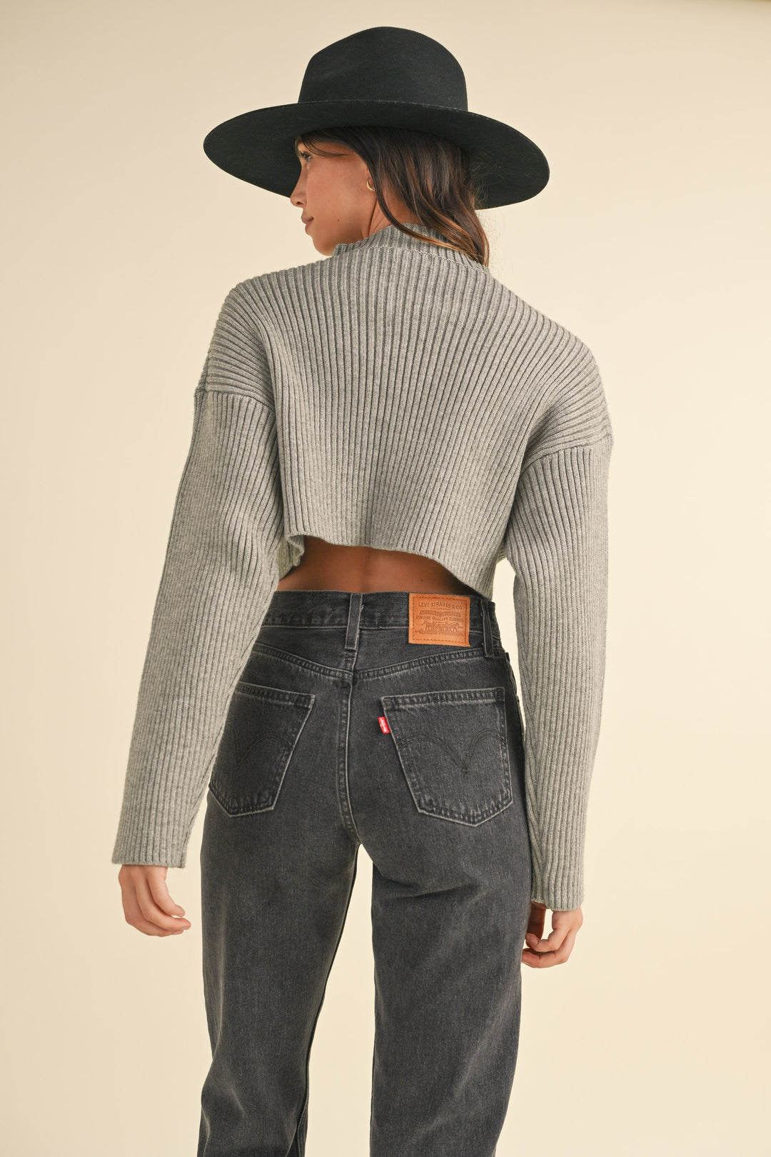 LYLA CROPPED SWEATER