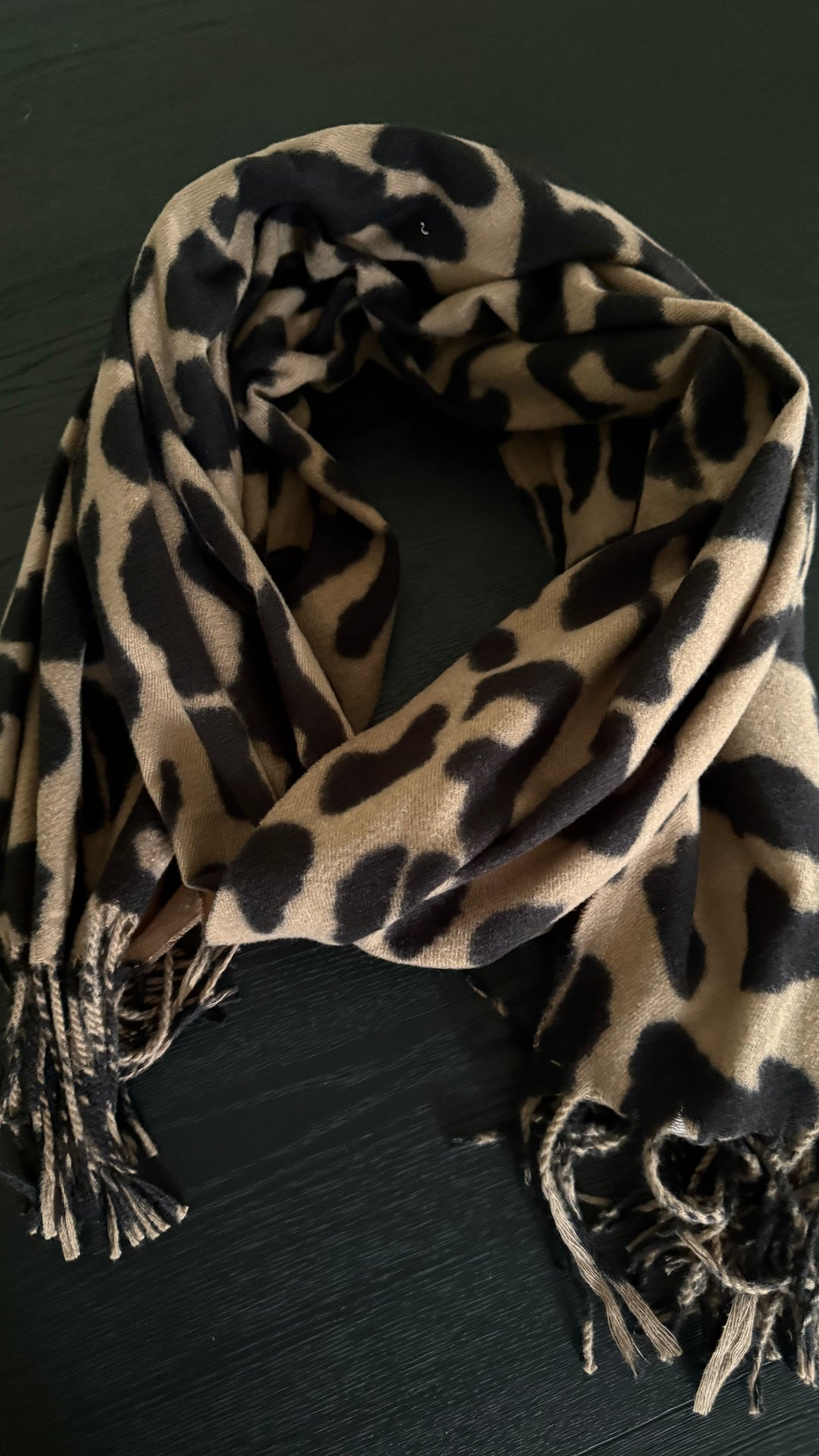 LEOPARD SCARF