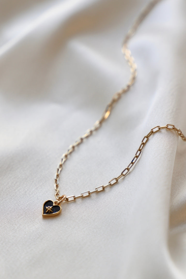 BLACK HEART NECKLACE