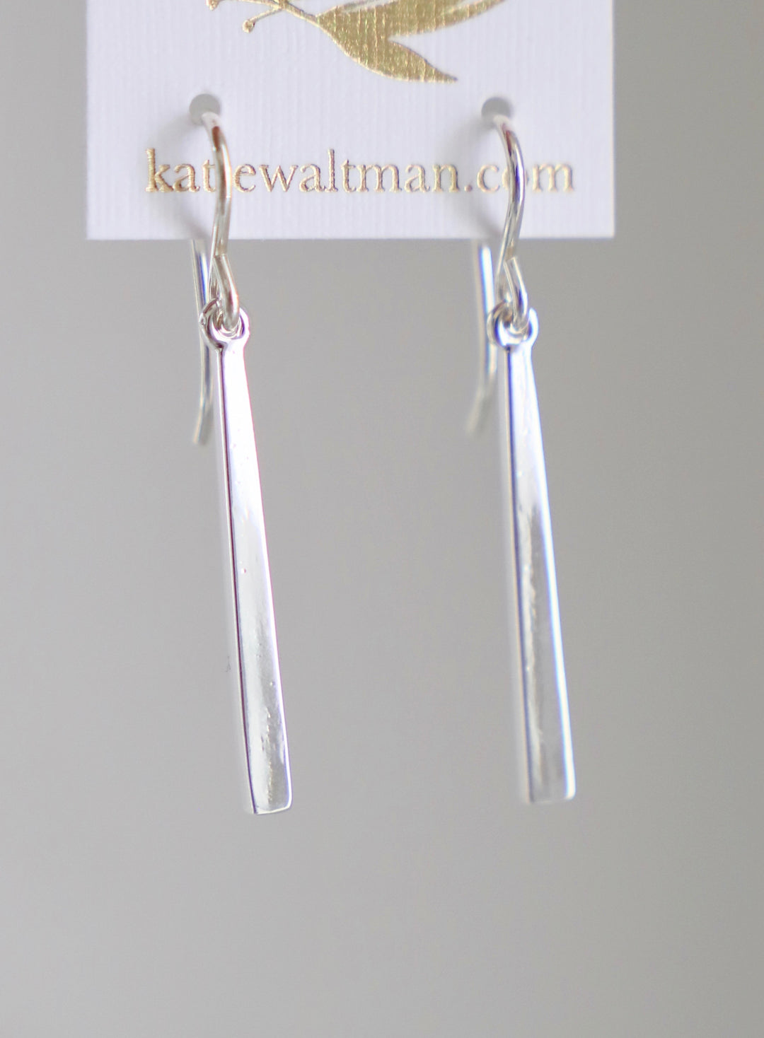 PETITE BAR EARRINGS