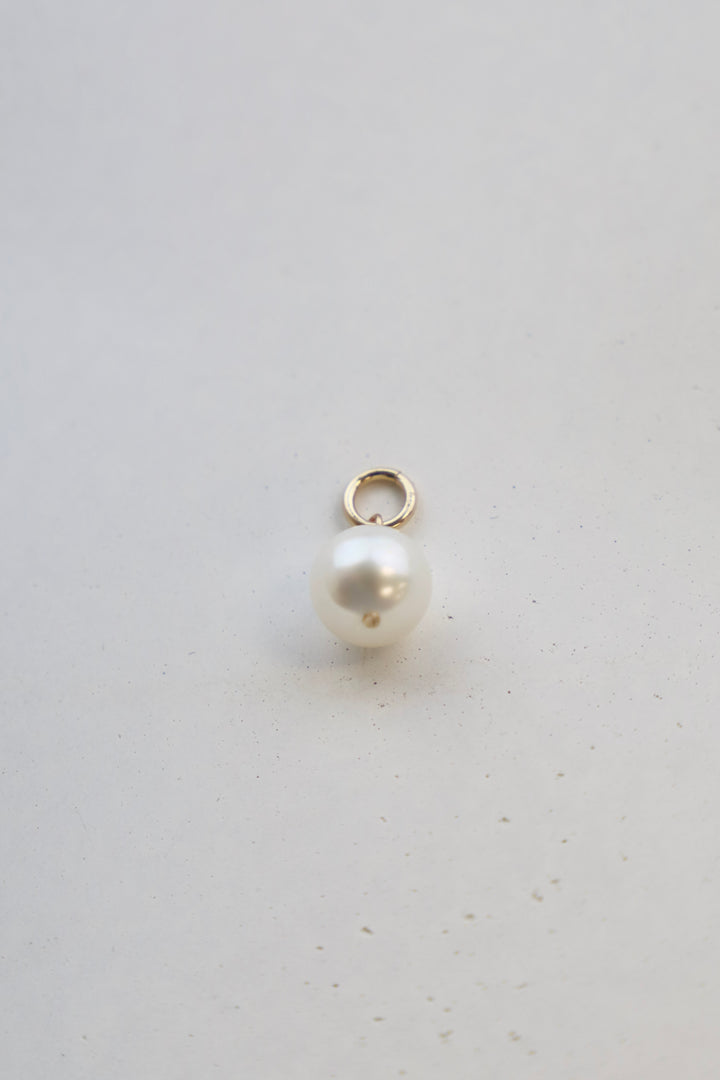 FRESHWATER PEARL CHARM