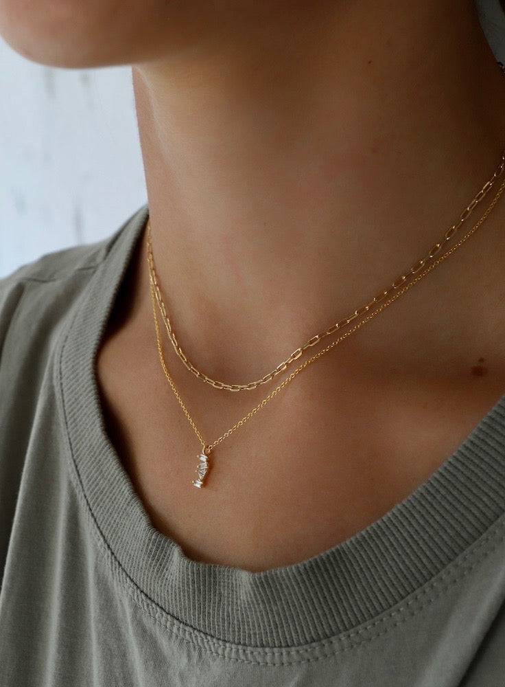 MINIATURE PAPERCLIP CHAIN