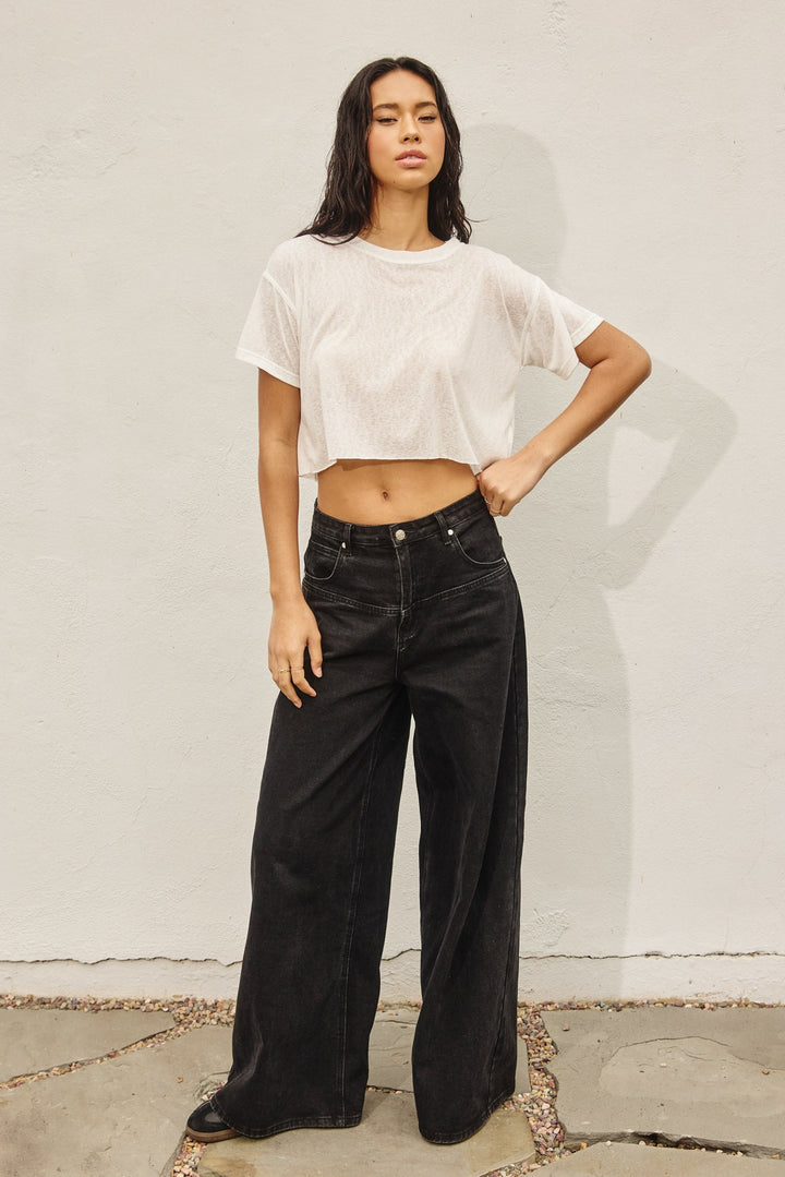 BREEZY CROPPED TEE